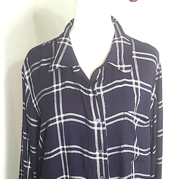 Talbots Navy Blue & Silver Metallic Plaid Buttondown Shirt, Longsleeve,  Size 2X - Picture 2 of 8